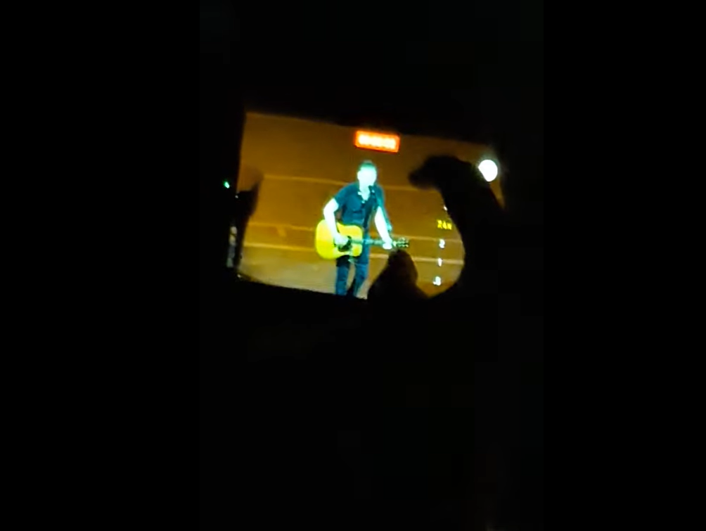 Bryan Adams Bare Bones Tour at Encore Theater Las Vegas: Healing, Hope, Music & Never Giving Up - Lasting Memories for Every one 